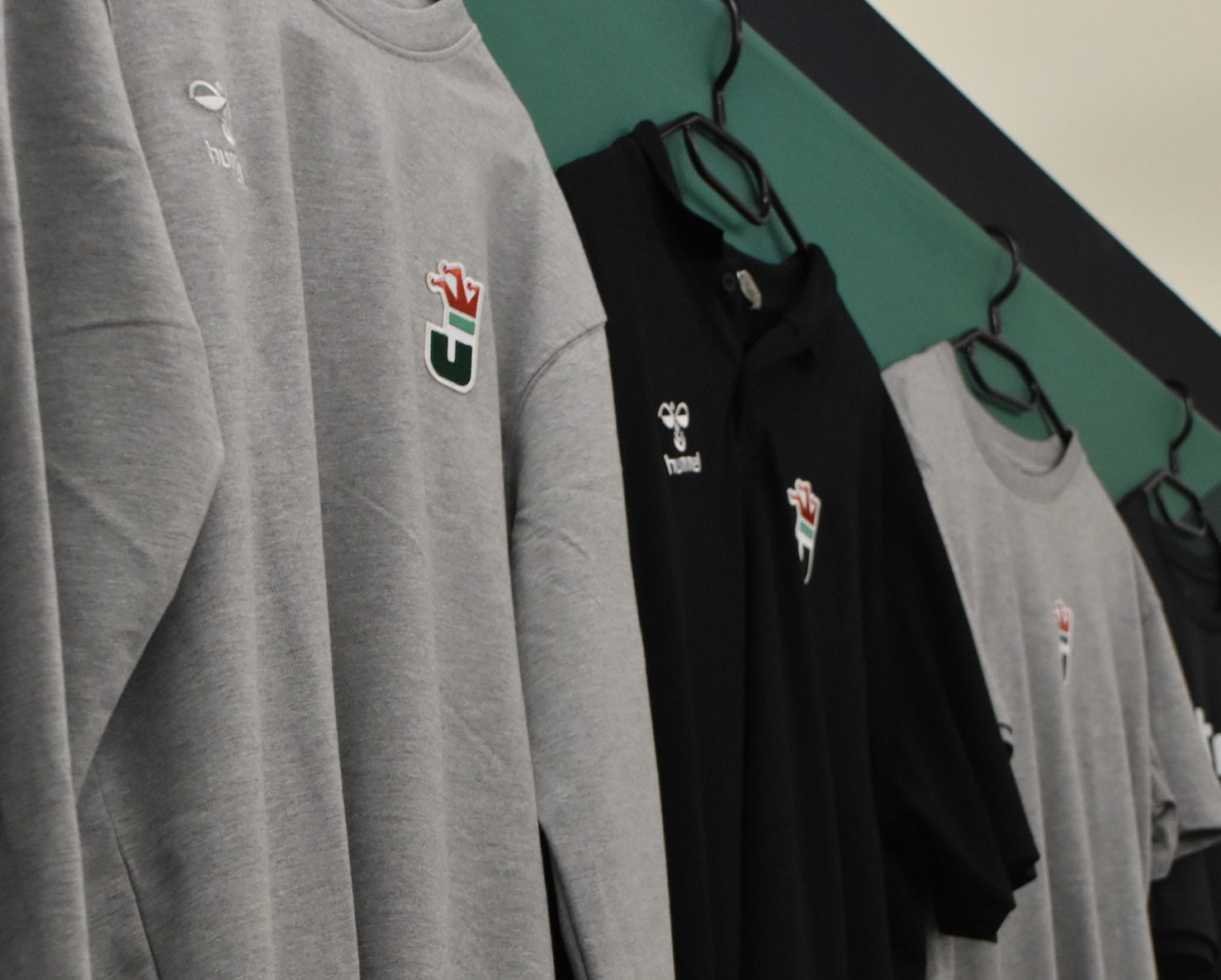 Hummel x Les Jokers