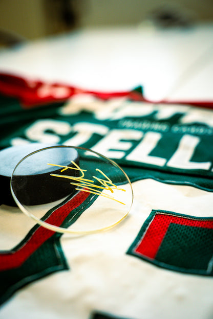 Plexignature & Palet signé - MVP Jake Stella - J32 vs les Pionniers de Chamonix